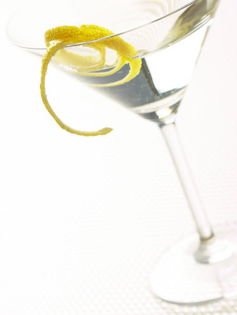 knickerbocker-martini-with-lemon-twist